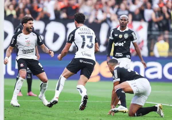 Dorival Júnior revela problemas no Corinthians em entrevista coletiva - destaque galeria