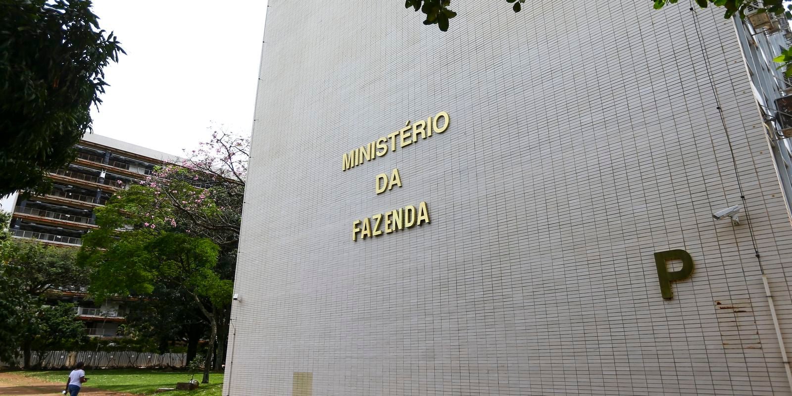 brasil-capta-us$-4,5-bilhoes-em-titulos-no-mercado-internacional