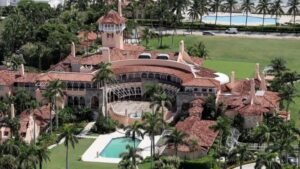 Homem armado é morto após entrar no perímetro de segurança da residência de Trump, diz Serviço Secreto