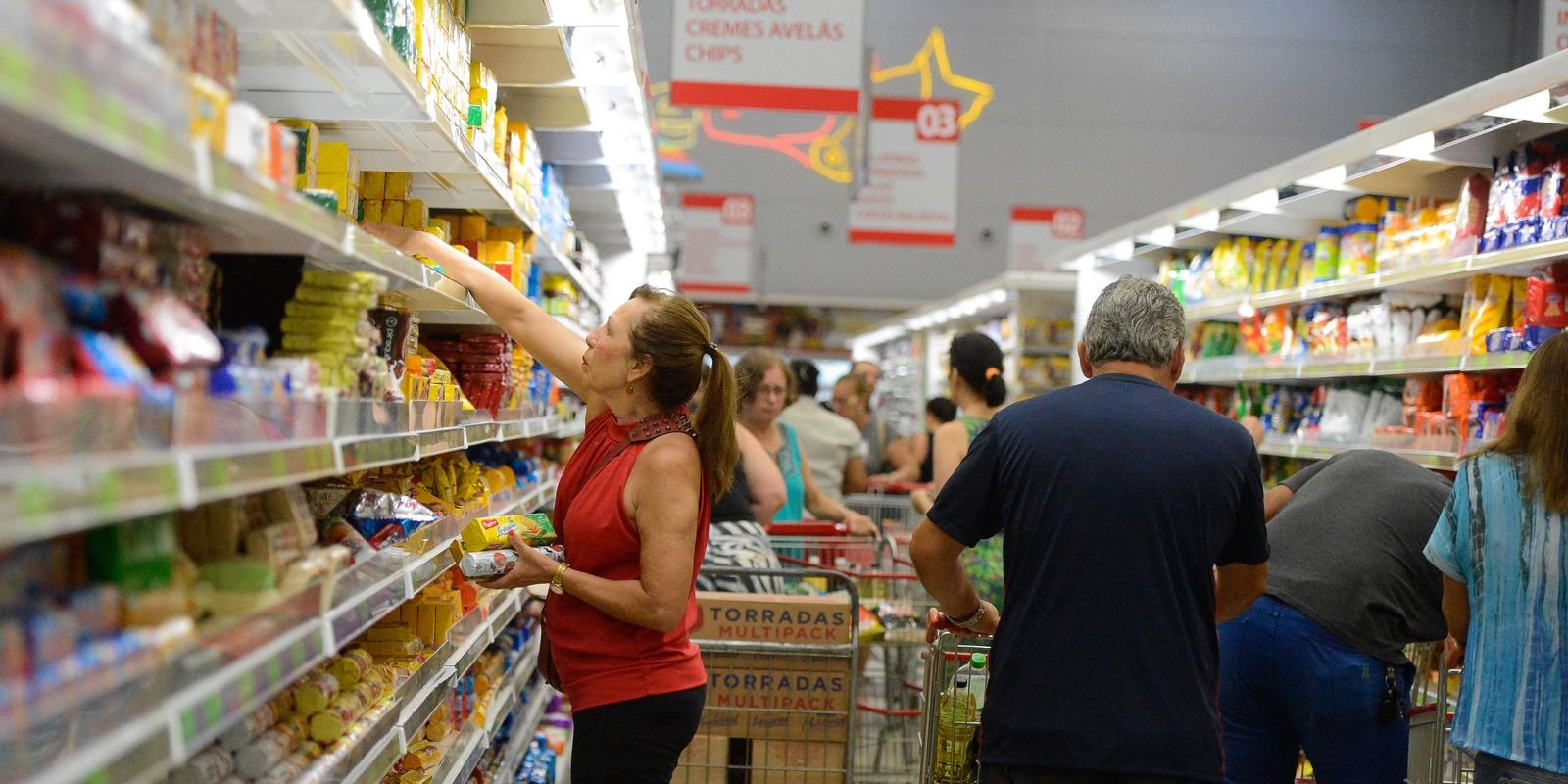 cesta-basica-fica-mais-cara-em-17-capitais-em-dezembro
