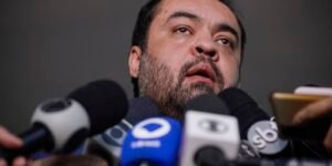 ministro-suspende-julgamento-que-pode-cassar-governador-do-rio