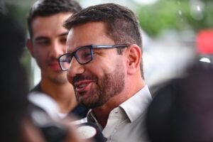 o governador afirmou que, um dia após descer as escadas do Palácio Rio Branco, irá ao Mercado do Bosque