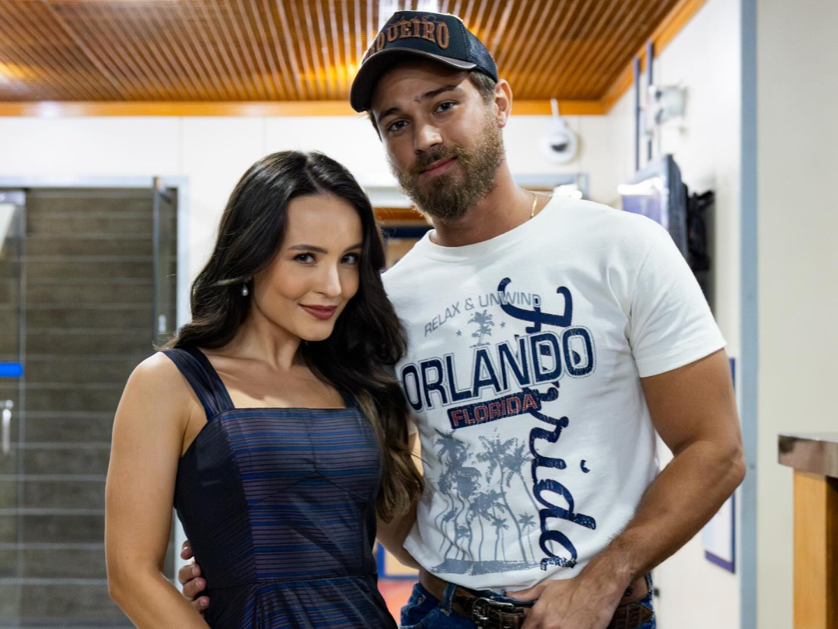 Reprodução/@larissamanoela
