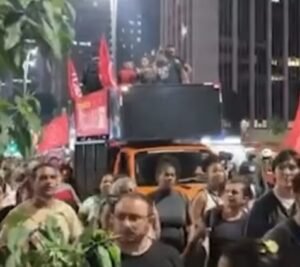 Manifestação em SP cobra fim da escala 6×1; entenda proposta