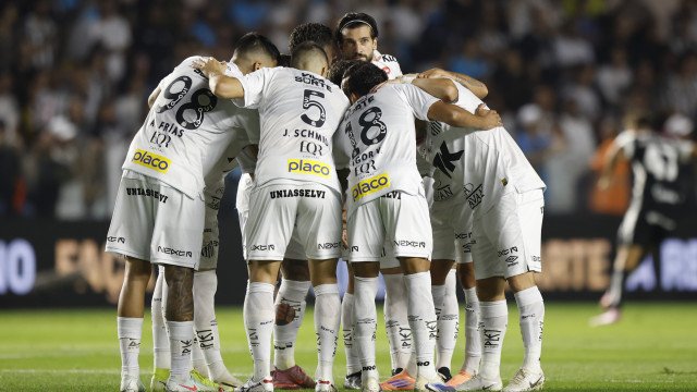 Santos mira reação contra Atlético-MG na Vila para aliviar tensão e buscar fôlego no Brasileiro