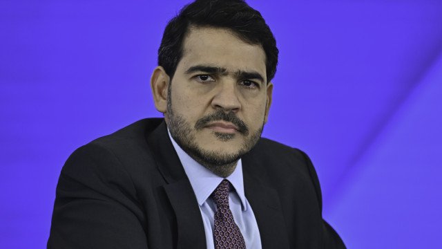 Indicação de Messias ao STF avança no Senado com leitura de relatório na CCJ