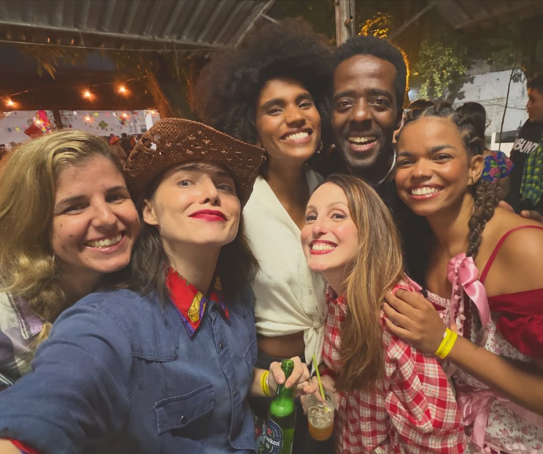 Crédito: Reprodução Instagram @leticiacolin Crédito: Reprodução Instagram @leticiacolin