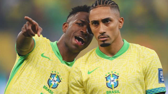 TV americana coloca Raphinha e Vini Jr. entre os 25 melhores da Copa