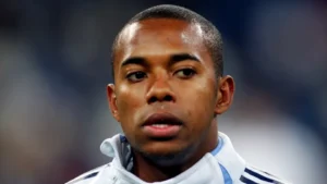 STJ rejeita recurso de Robinho para levar análise de condenação ao STF