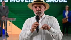Lula diz não ser