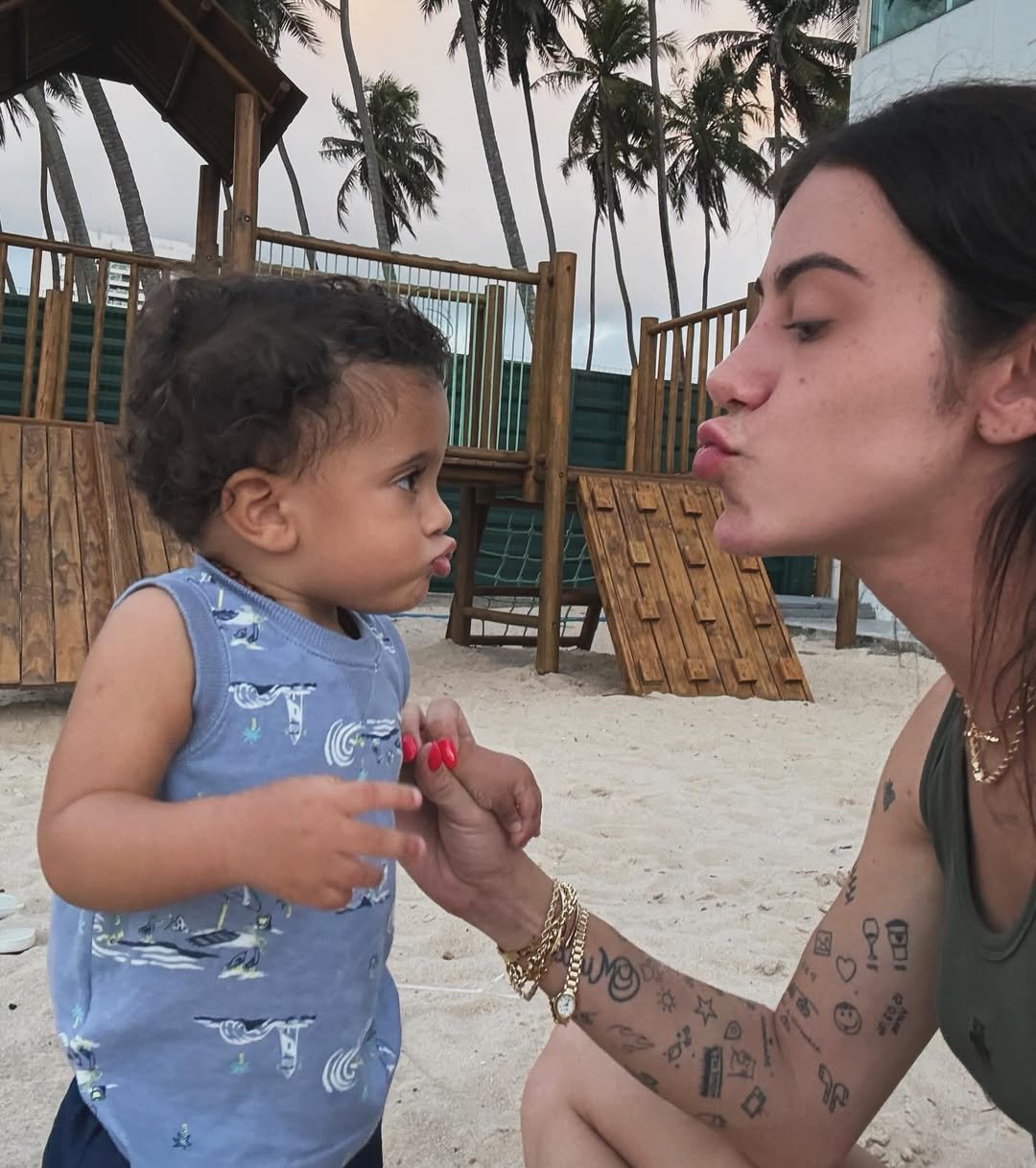 Crédito: Reprodução Instagram/@apoline