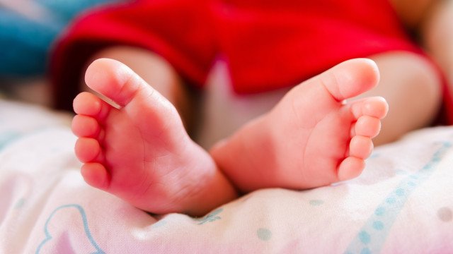 França: Pais de gêmeas mortas 