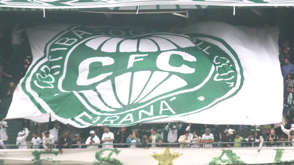 Em busca da reação, Coritiba recebe a lanterna Chapecoense para encerrar jejum