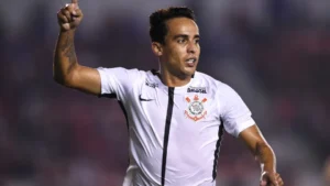 Jadson, ex-Corinthians e São Paulo, é liberado após prisão por suspeita de violência doméstica