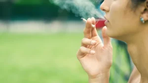Belo Horizonte prevê multa de R$ 1.500 para quem for flagrado usando drogas em público