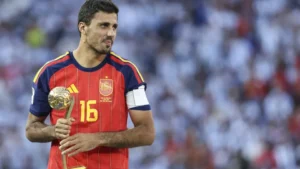 Barcelona encerra novela e anuncia a contratação de Rodri