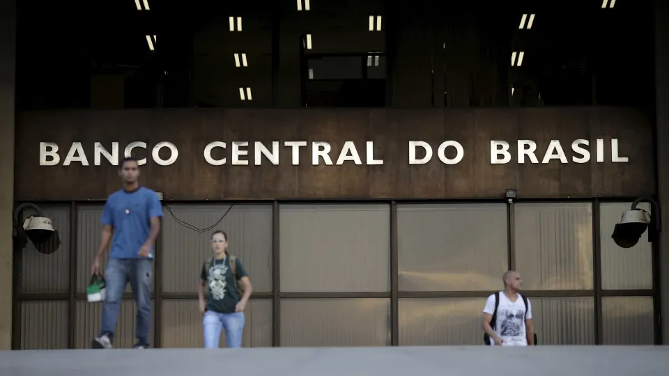 Investimento em ações brasileiras é positivo em US$ 1,689 bilhão em julho, revela BC