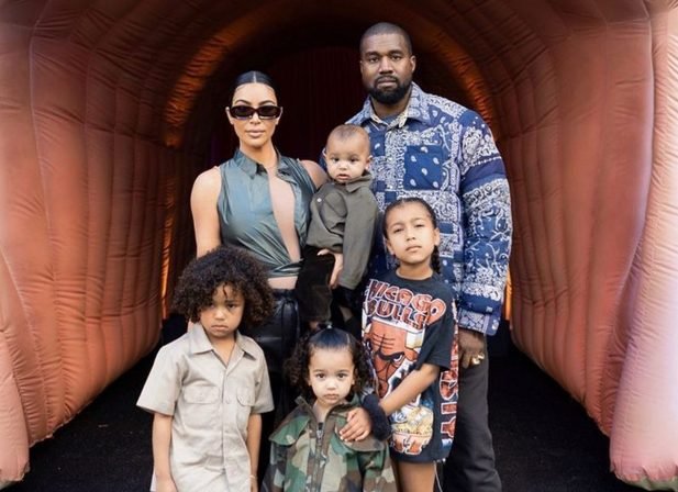 Kim Kardashian Kanye West