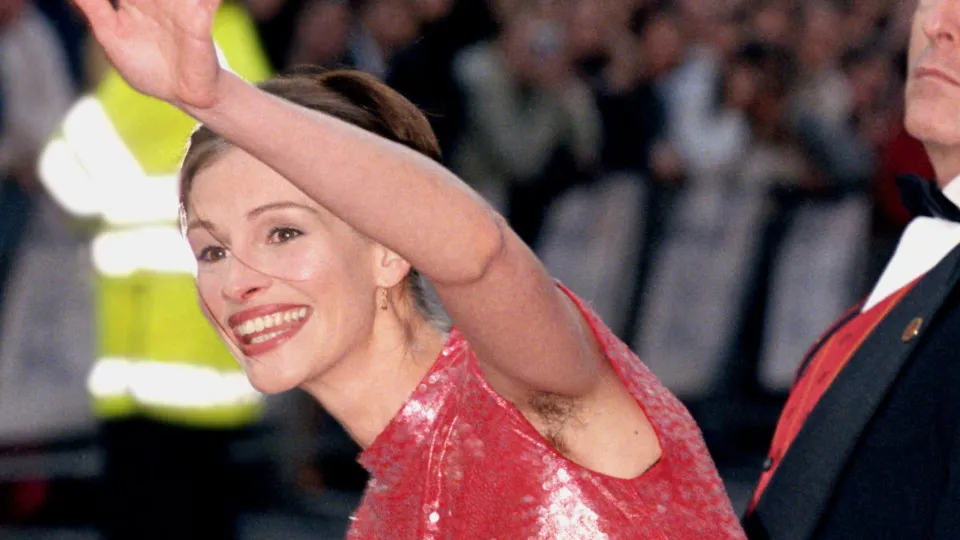 Pelos nas axilas: Essas estrelas estão desafiando os padrões de beleza
