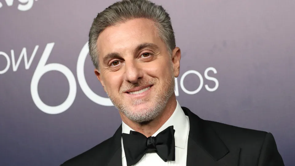 Globo é alvo de críticas por usar IA em comercial que une Huck a