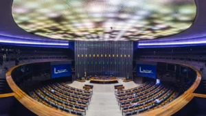 Crise do STF ameaça contaminar Congresso, e parlamentares temem vazamentos generalizados
