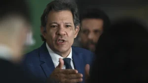 Haddad alfineta e vincula Vorcaro a Tarcísio e aliados de Bolsonaro