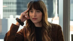 Dakota Johnson fala de frustração por ainda não ter filhos