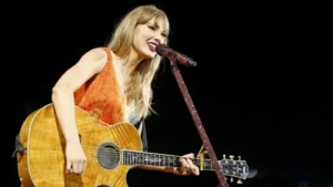 Taylor Swift é homenageada no VMA 2026 por dirigir seus próprios videoclipes