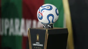 Quando serão Fluminense x Palmeiras e Flamengo x Estudiantes?