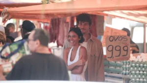 Shawn Mendes fala sobre fase com Bruna Marquezine e diz estar