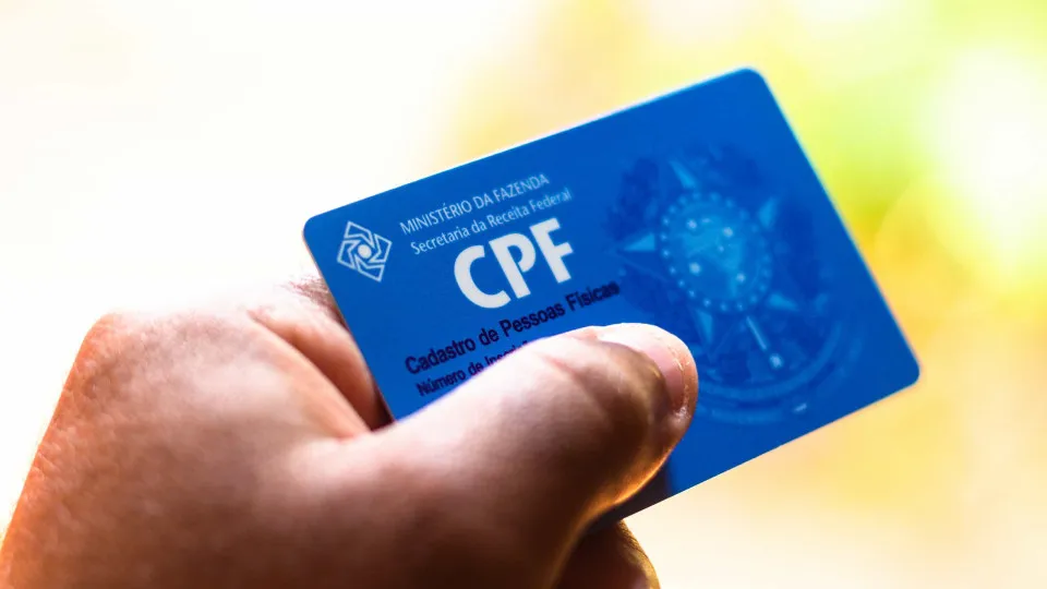 Vendedor ganha na Justiça Federal direito a novo CPF após ter identificação usada em golpes