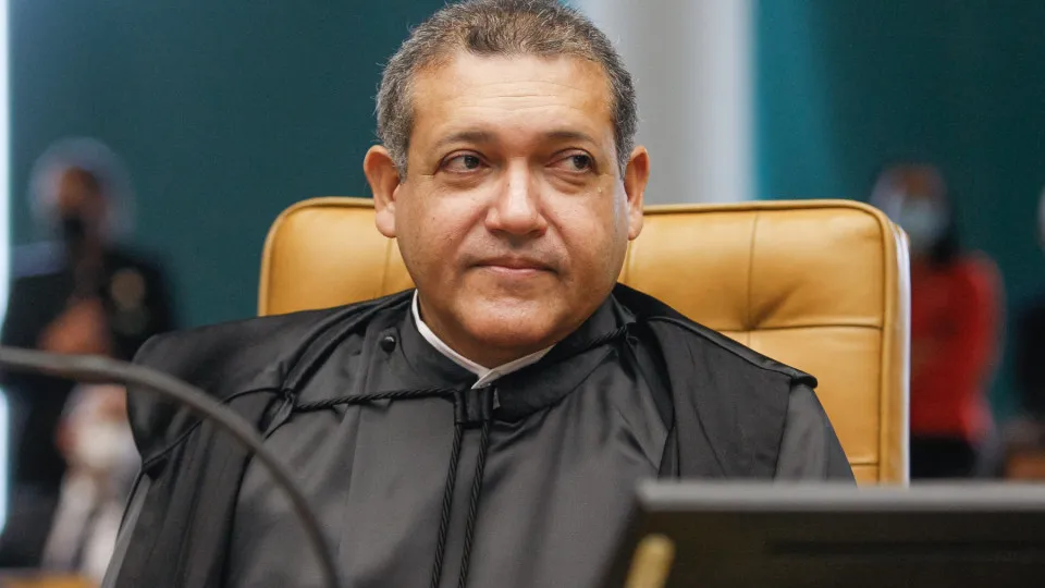 Kassio quebra promessa de TSE autocontido, e ministros veem intenção de