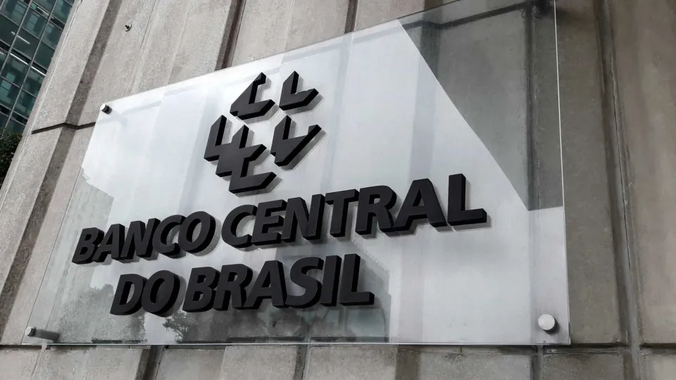 Banco Central decreta liquidação de cooperativa de crédito Credipaiva por violações de normas