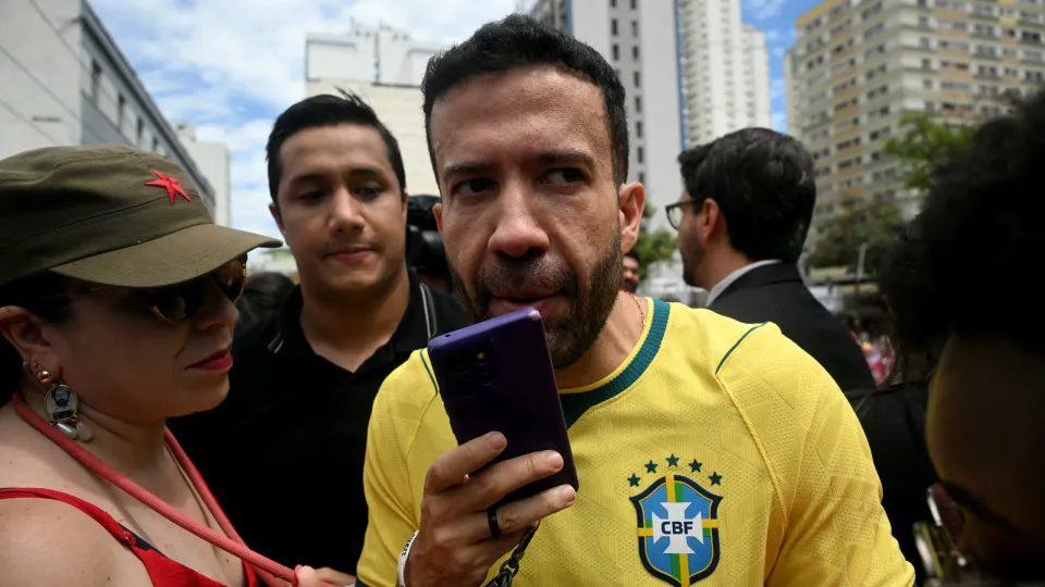 André Janones vira referência mundial após vitória de Lula nas urnas