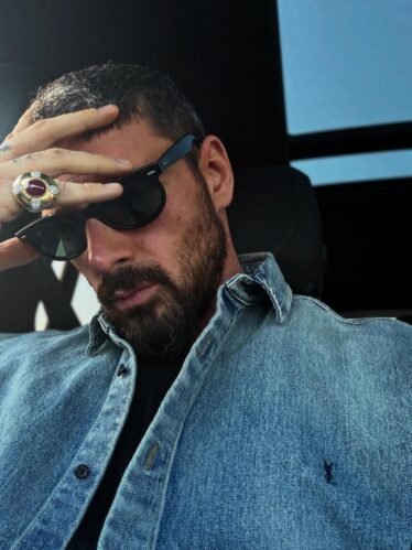 Michele Morrone explicou motivos por trás da decisão (Foto: Reprodução/Instagram)
