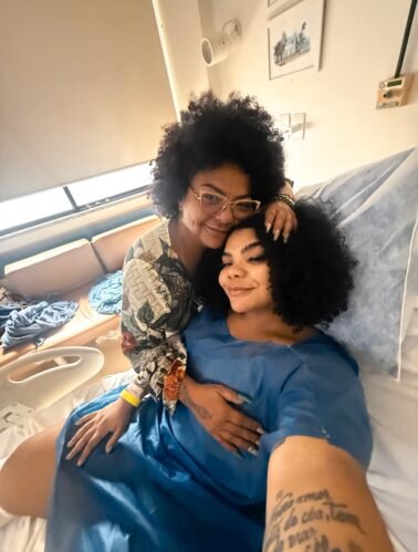 Babi acompanhou Flora Cruz no hospital (Foto: Reprodução/Instagram)