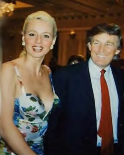 Beatrice Keul e Donald Trump no Hotel Plaza durante a final mundial do American Dream em 1993.