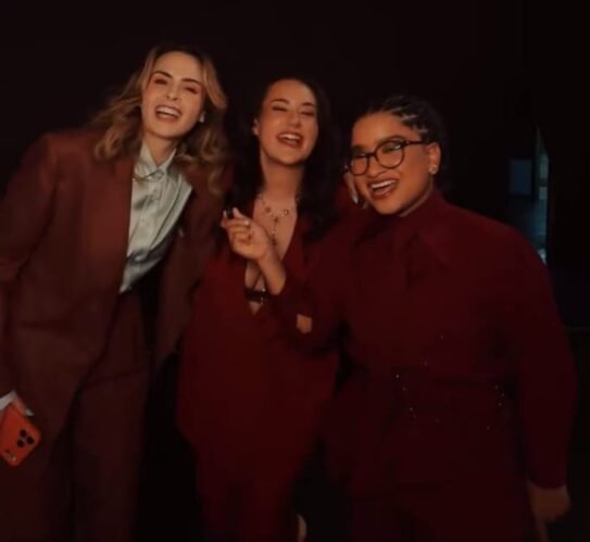 Milena e Ana Paula se reencontraram para a gravação da tradicional vinheta de fim de ano da TV Globo